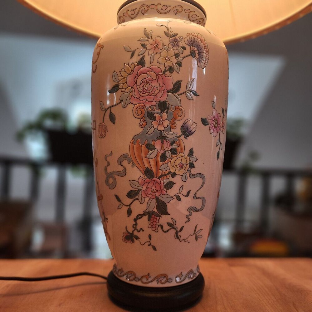 SOFT PASTELS vtg Chinese Porcelain famille rose vase ribbon blue pink WITH SHADE